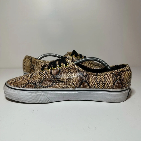 Vans Off the Wall Authentic Snakeskin Print Skate Shoes Women Size 9 (206 Box 24 - Picture 3 of 9